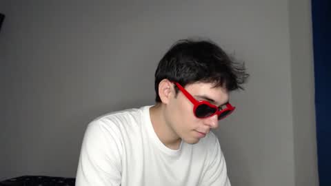 max_snow1616 online show from 10/18/25, 07:14