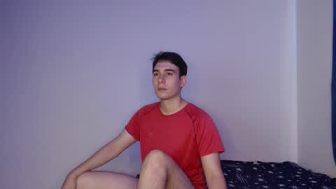 max_snow1616 online show from 12/17/25, 04:02