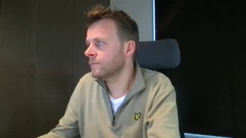 Max take off clothes online show from 01/13/26, 09:36