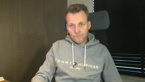 Max take off clothes online show from 02/23/26, 08:12