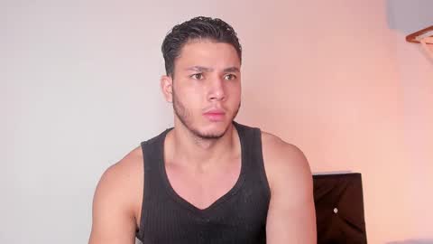 Snapshot of max_valiant chatting on 09/13/25, 08:47 max online show from 09/13/25, 08:47