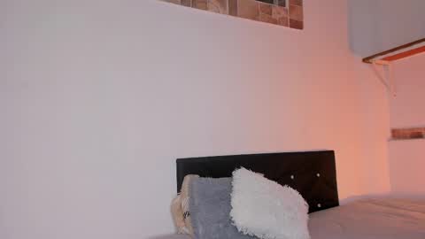 Snapshot of max_valiant chatting on 09/13/25, 11:37 max online show from 09/13/25, 11:37