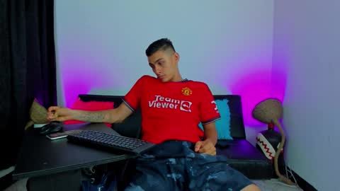 MAX     online show from 03/15/26, 06:19