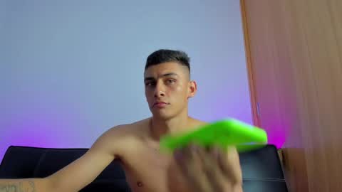 MAX     online show from 04/23/26, 12:29