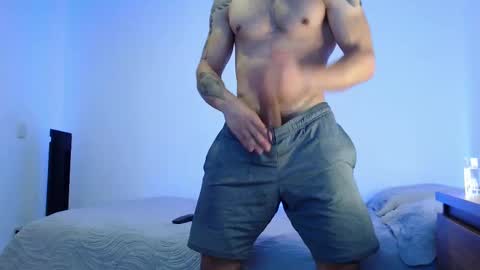 max_xl_ online show from 10/08/25, 02:58