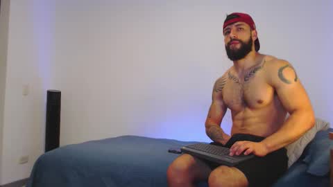 max_xl_ online show from 12/15/25, 02:43