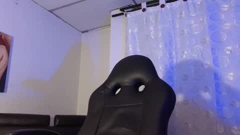 Max  Dalyn online show from 01/08/25, 07:24