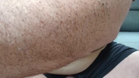 Snapshot of maxb84 chatting on 09/30/25, 09:36 Max online show from 09/30/25, 09:36