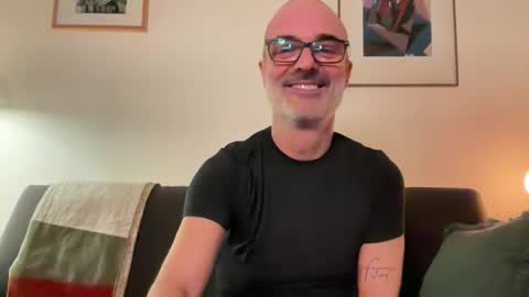 Max Mikado online show from 02/17/26, 08:37