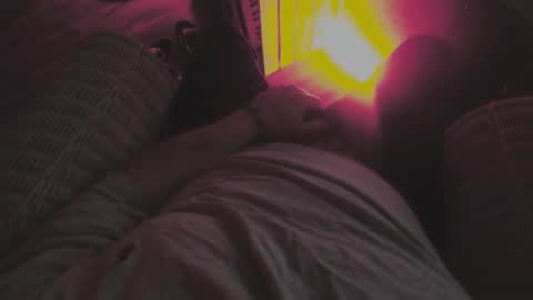 Snapshot of maxcamlove chatting on 02/11/26, 03:22 maxcamlove online show from 02/11/26, 03:22