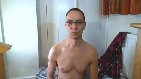 Max Davies online show from 04/05/26, 04:59