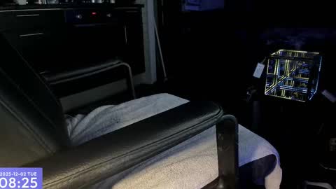 Maxel F online show from 12/02/25, 07:25