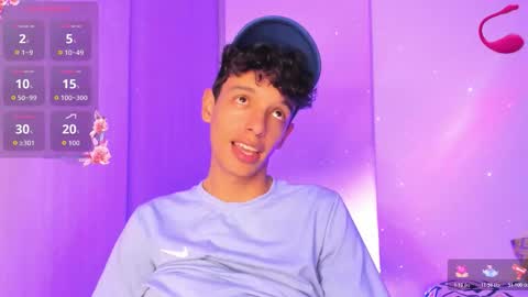 Snapshot of maxfrost1 chatting on 02/28/26, 01:17 Max online show from 02/28/26, 01:17