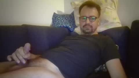 maxhorn591 online show from 11/12/25, 09:47