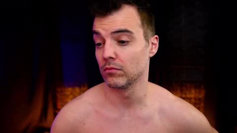 Max Hughes online show from 11/06/25, 04:02