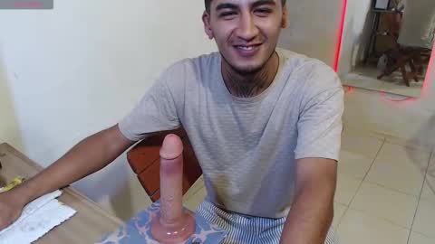 maxi dick online show from 03/20/26, 12:10