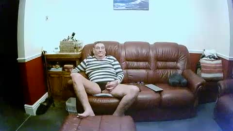 MAX online show from 01/06/25, 11:42