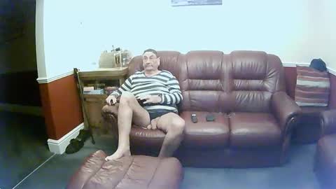 MAX online show from 01/15/25, 07:34