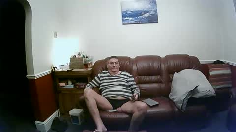 MAX online show from 02/18/25, 02:05