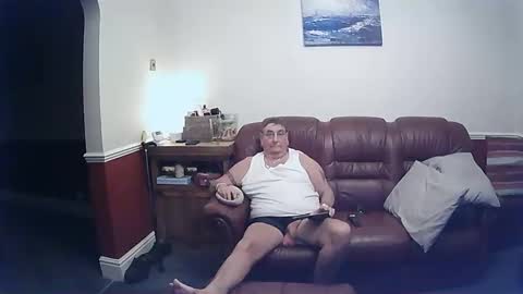 MAX online show from 03/10/25, 08:45