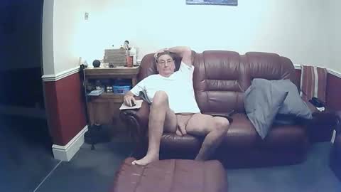 MAX online show from 10/18/25, 10:54