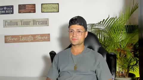 MAXI      online show from 04/23/26, 05:41