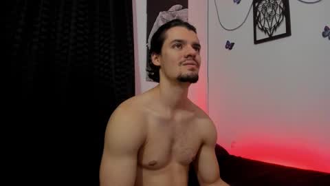 Snapshot of maxi_styles chatting on 01/05/25, 11:33 Alex online show from 01/05/25, 11:33