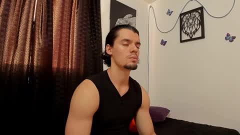 Snapshot of maxi_styles chatting on 01/12/25, 10:12 Alex online show from 01/12/25, 10:12