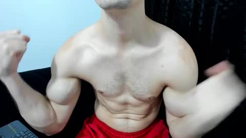 Snapshot of maxi_styles chatting on 10/29/25, 11:06 Alex online show from 10/29/25, 11:06