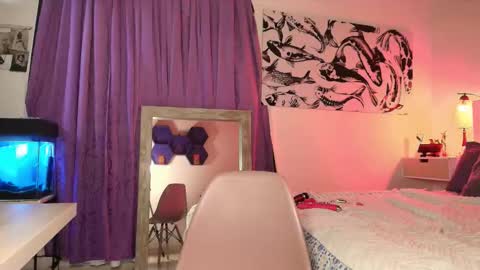 Max online show from 02/07/26, 03:21