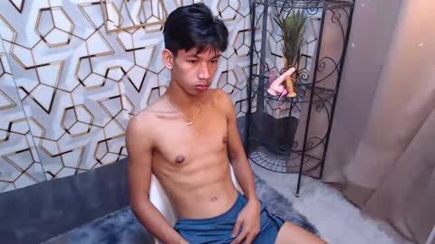 Reyn online show from 02/22/25, 06:41