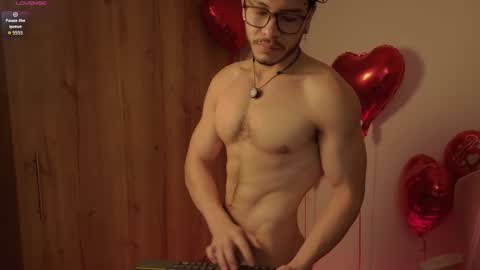 Snapshot of maxifit_ chatting on 02/14/26, 09:28 Mikael online show from 02/14/26, 09:28