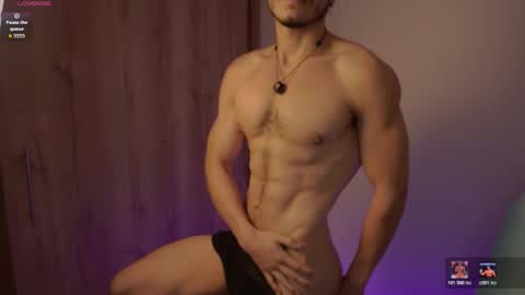 Snapshot of maxifit_ chatting on 02/24/26, 09:29 Mikael online show from 02/24/26, 09:29