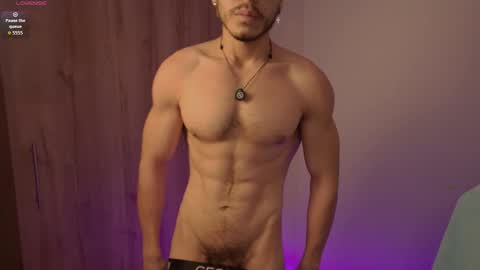 Snapshot of maxifit_ chatting on 02/25/26, 09:30 Mikael online show from 02/25/26, 09:30