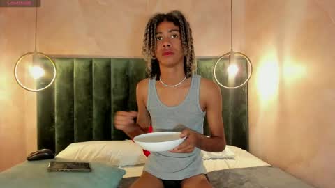 Snapshot of maxim_walker chatting on 01/28/25, 06:05 maxim online show from 01/28/25, 06:05