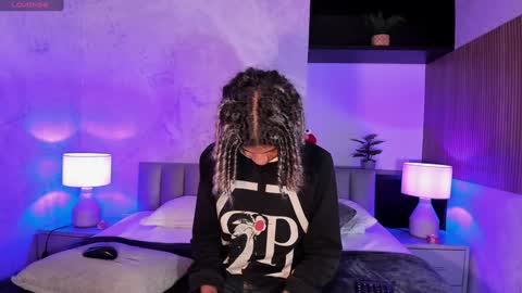 Snapshot of maxim_walker chatting on 02/05/25, 03:02 maxim online show from 02/05/25, 03:02