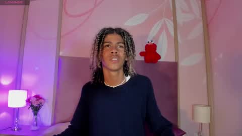 Snapshot of maxim_walker chatting on 02/10/25, 03:03 maxim online show from 02/10/25, 03:03