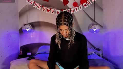 Snapshot of maxim_walker chatting on 02/21/25, 02:50 maxim online show from 02/21/25, 02:50