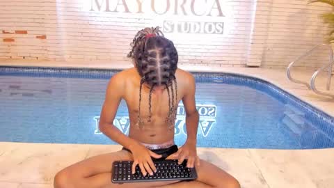 Snapshot of maxim_walker chatting on 02/22/25, 06:17 maxim online show from 02/22/25, 06:17