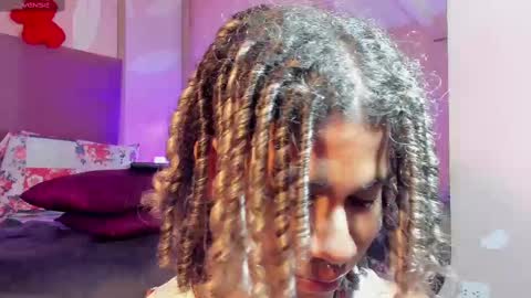 Snapshot of maxim_walker chatting on 02/25/25, 06:36 maxim online show from 02/25/25, 06:36