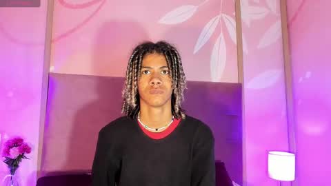 Snapshot of maxim_walker chatting on 02/26/25, 03:42 maxim online show from 02/26/25, 03:42