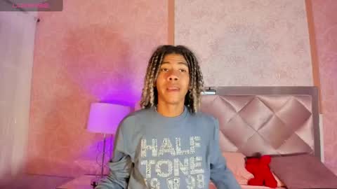 Snapshot of maxim_walker chatting on 02/28/25, 03:04 maxim online show from 02/28/25, 03:04