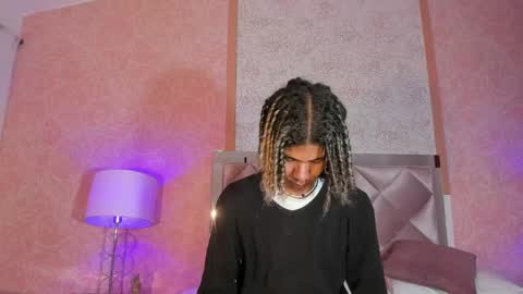 Snapshot of maxim_walker chatting on 03/04/25, 03:00 maxim online show from 03/04/25, 03:00