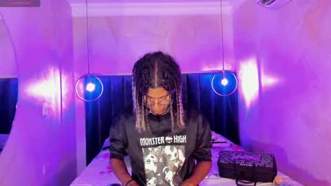 Snapshot of maxim_walker chatting on 09/28/25, 02:28 maxim online show from 09/28/25, 02:28