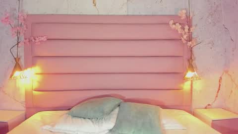 Snapshot of maxim_walker chatting on 09/30/25, 03:00 maxim online show from 09/30/25, 03:00