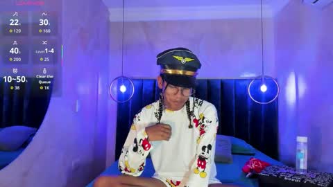 Snapshot of maxim_walker chatting on 10/20/25, 03:18 maxim online show from 10/20/25, 03:18