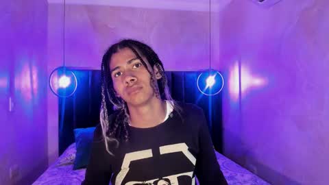 Snapshot of maxim_walker chatting on 11/27/25, 03:08 maxim online show from 11/27/25, 03:08