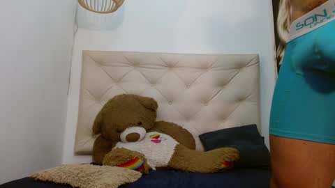 Snapshot of maximiliano_herrera chatting on 01/09/25, 01:50 Maximiliano Herrera online show from 01/09/25, 01:50