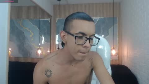 Snapshot of maximiliano_hotdevil chatting on 05/25/26, 02:50 maxi online show from 05/25/26, 02:50
