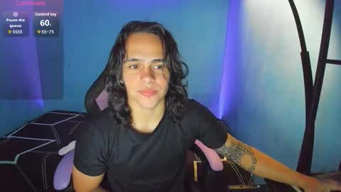 maximiliano_scoott_ online show from 10/15/25, 07:03